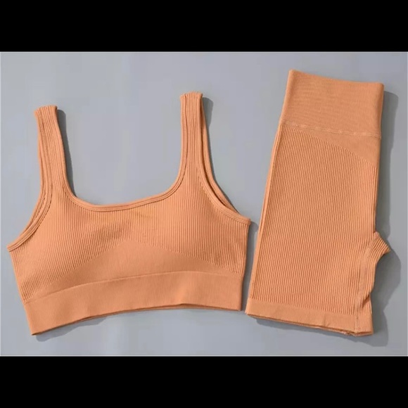 Light brown sporty set - Picture 2 of 4